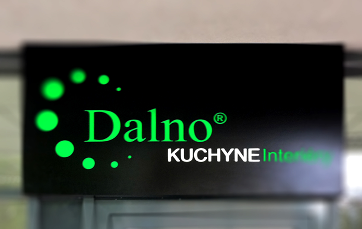 svetelný box s logom